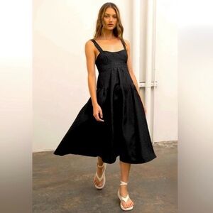 Moon River Black Textured Flowy Midi Dress Size Large NWT Elegant